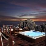 The Cliff Bay outdoor jacuzzi